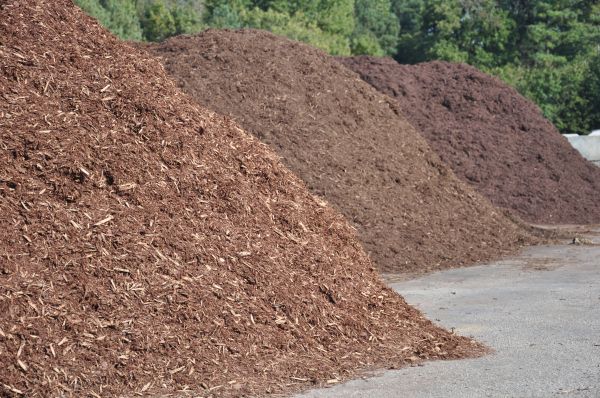 Brown Mulch Delivery in Minneapolis