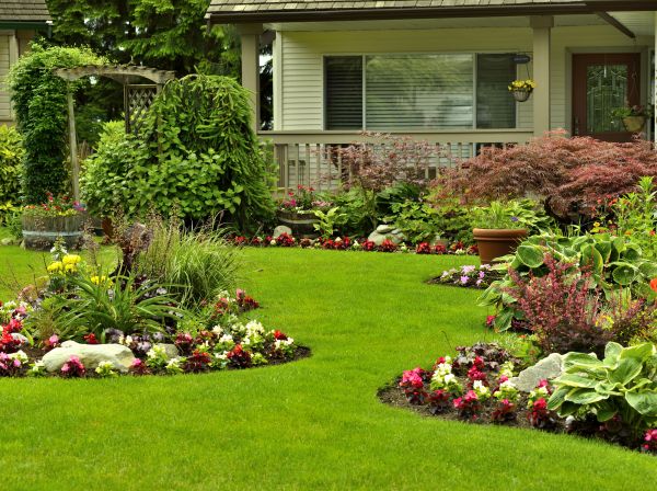 Flower Garden Planting in Minneapolis