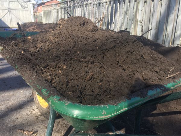 Residential Dirt Delivery in Minneapolis