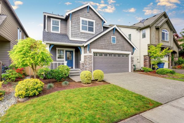 Curb Appeal Landscaping in Minneapolis